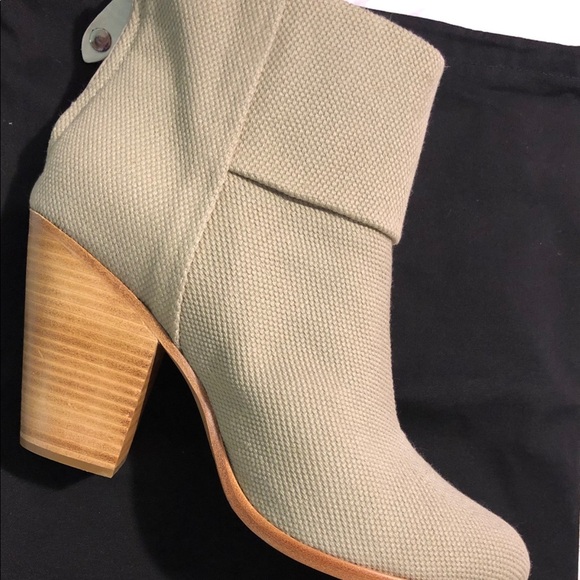 🔥 FIRE SALE CLOSET CLOSING🔥 NIB Rag & Bone classic Newbury boots Canvas Taupe - Picture 3 of 8